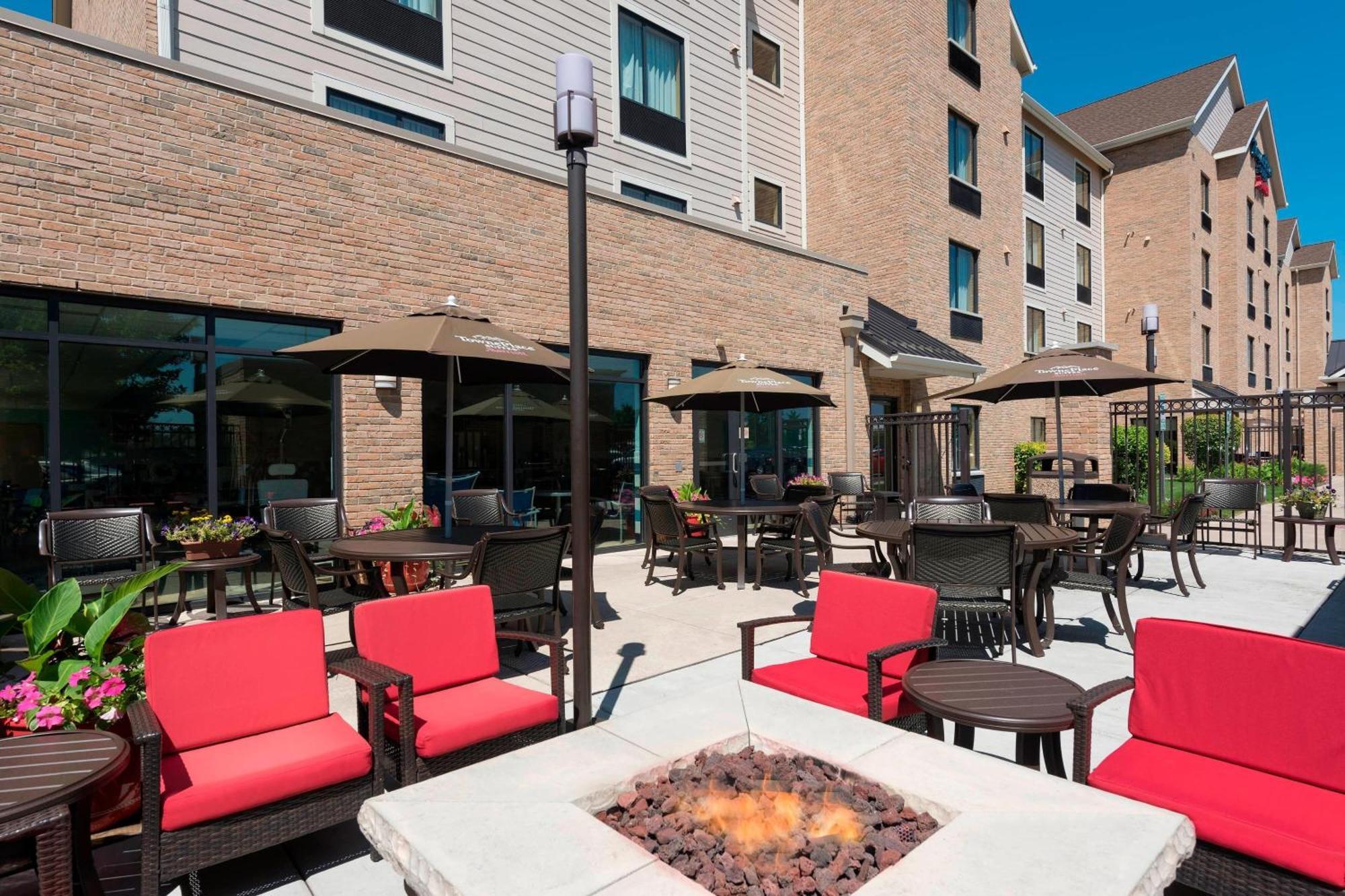 Towneplace Suites Joliet South Exterior photo